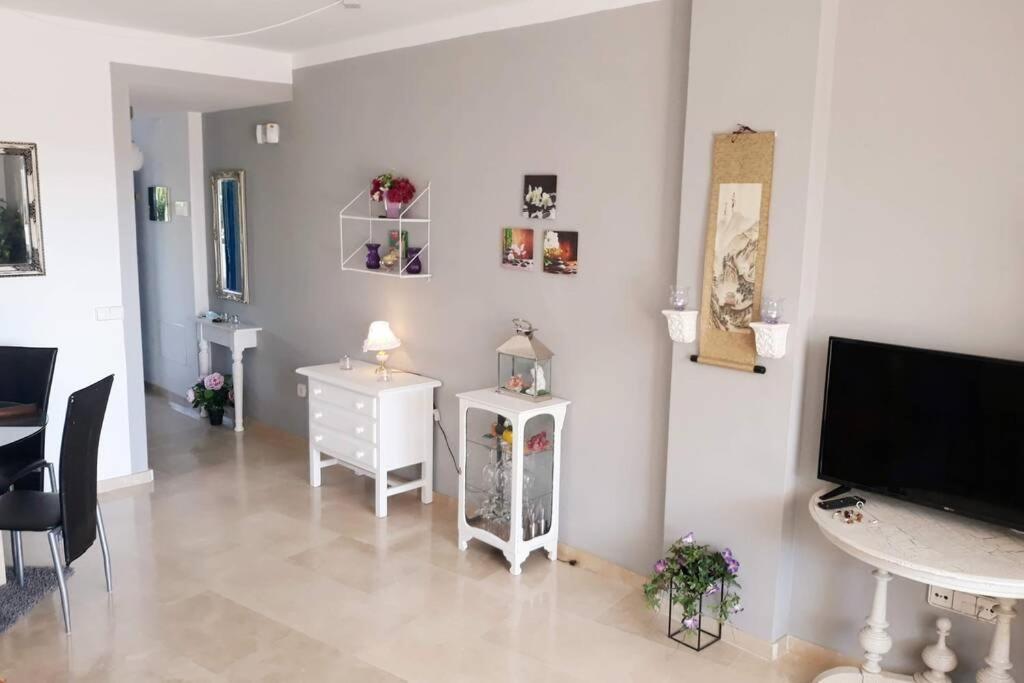 Beautiful Apartment In Duquesa Suites And Gardens Castillo de Sabinillas Екстер'єр фото