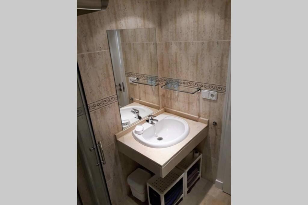 Beautiful Apartment In Duquesa Suites And Gardens Castillo de Sabinillas Екстер'єр фото